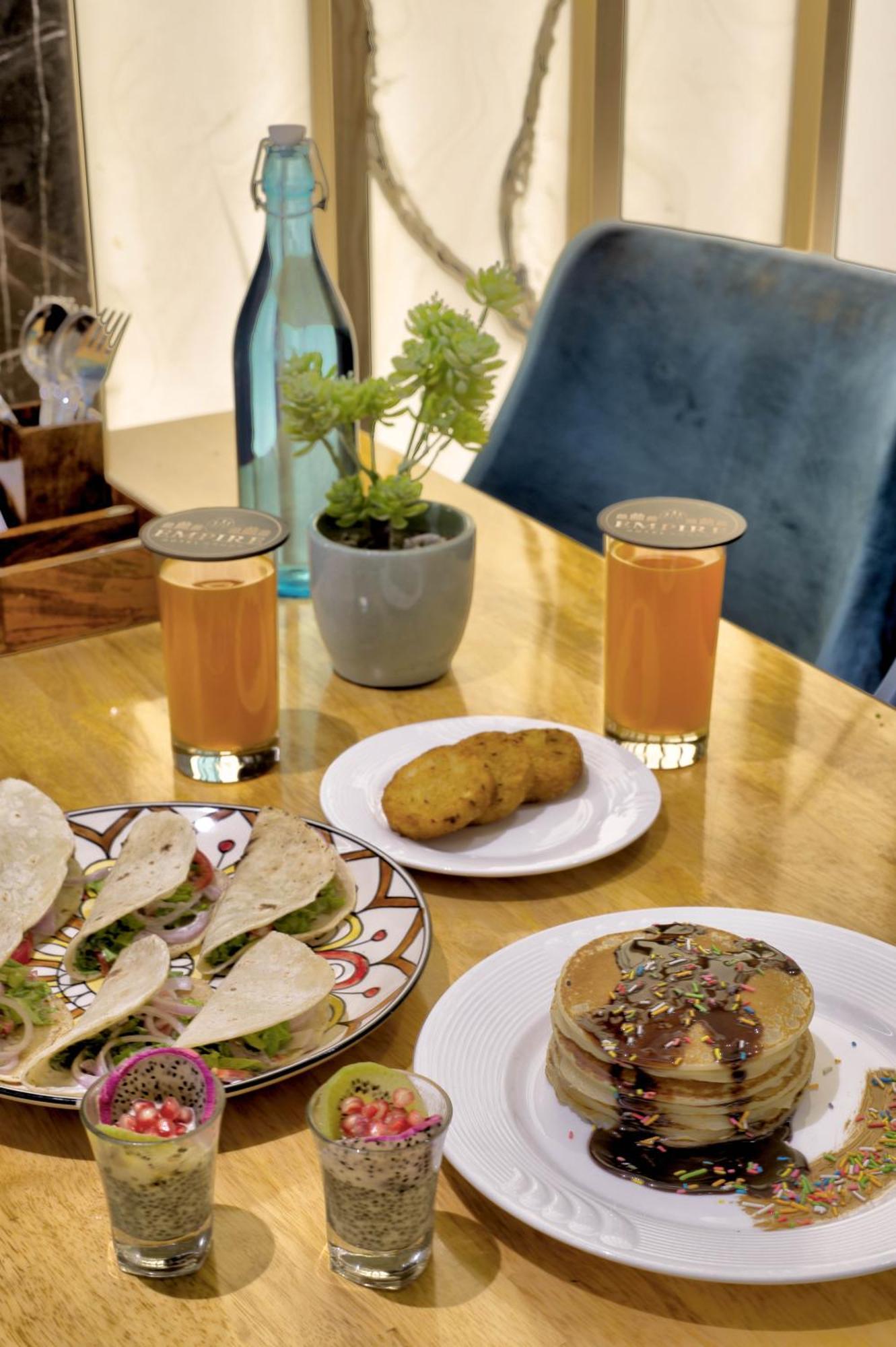 Hotel Delhi 55 -City Center New Delhi Ngoại thất bức ảnh