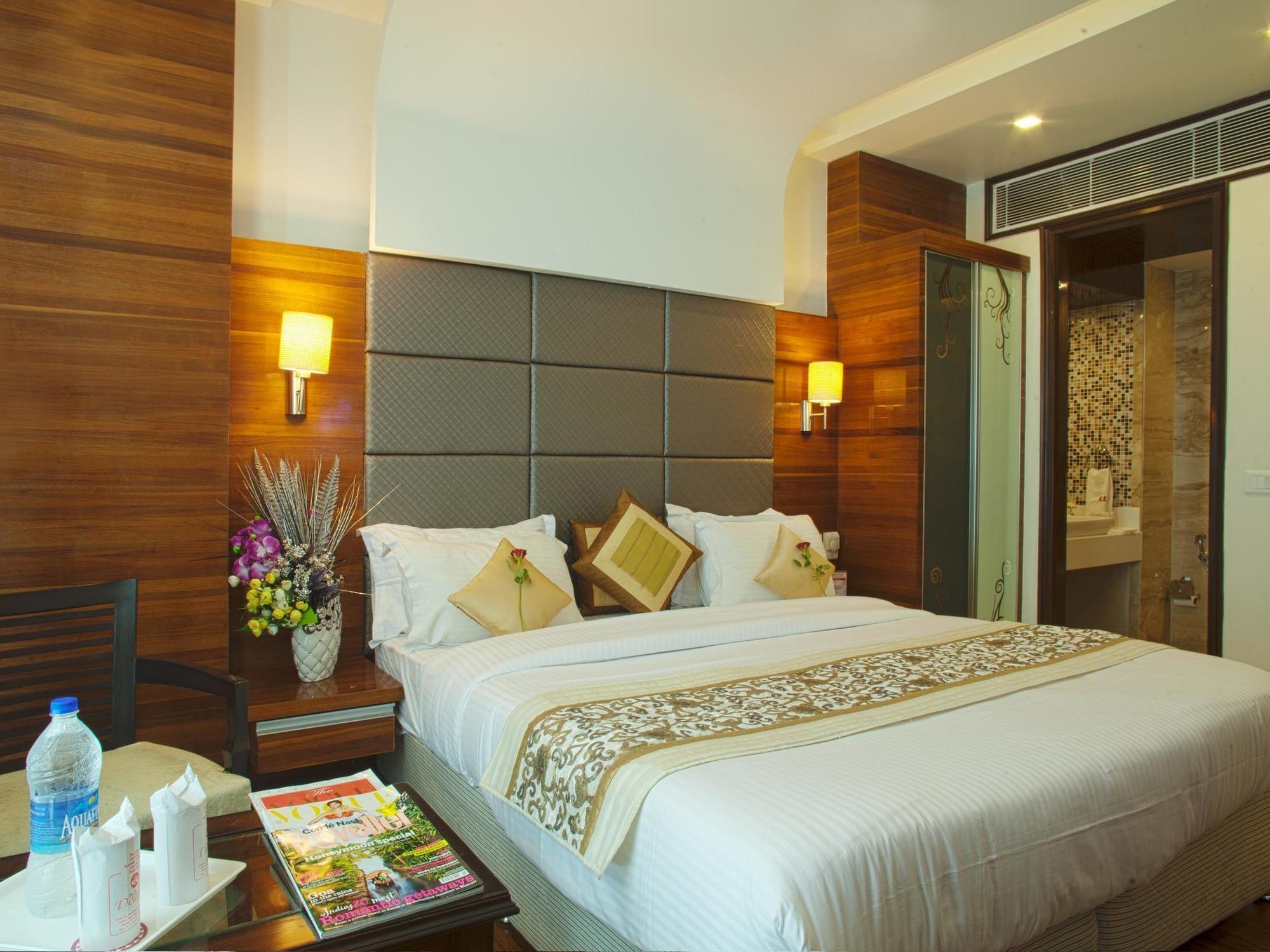 Hotel Delhi 55 -City Center New Delhi Ngoại thất bức ảnh