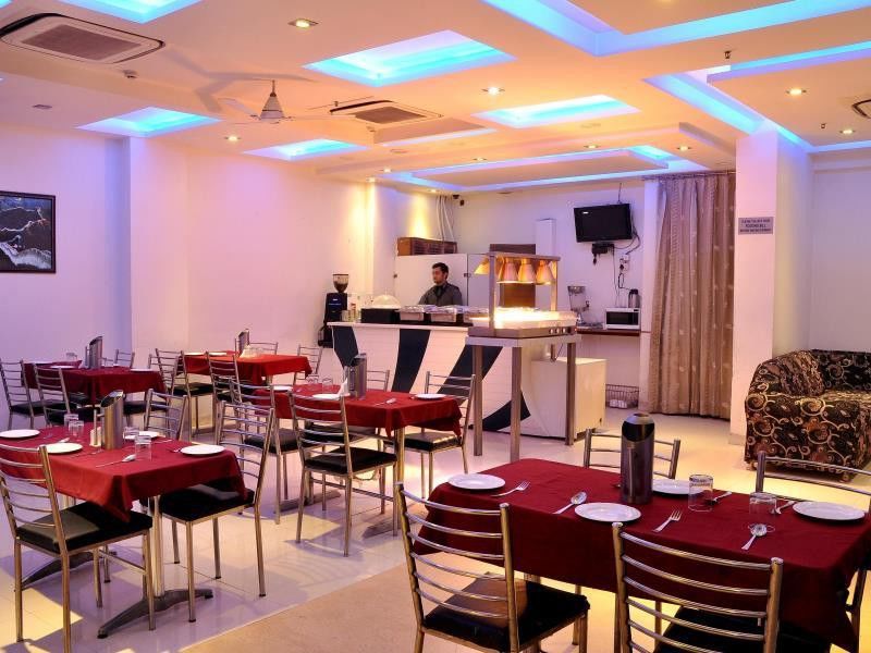 Hotel Delhi 55 -City Center New Delhi Ngoại thất bức ảnh
