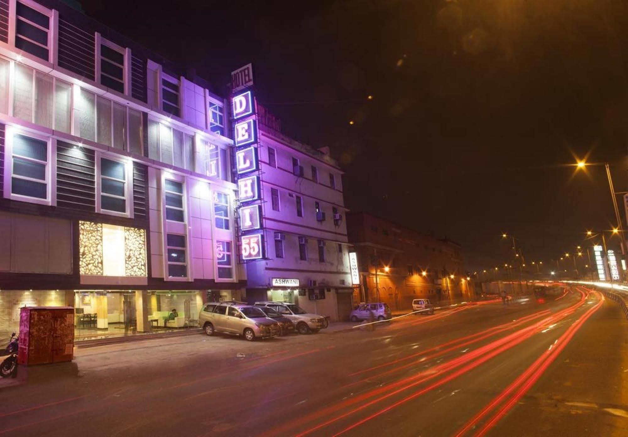 Hotel Delhi 55 -City Center New Delhi Ngoại thất bức ảnh