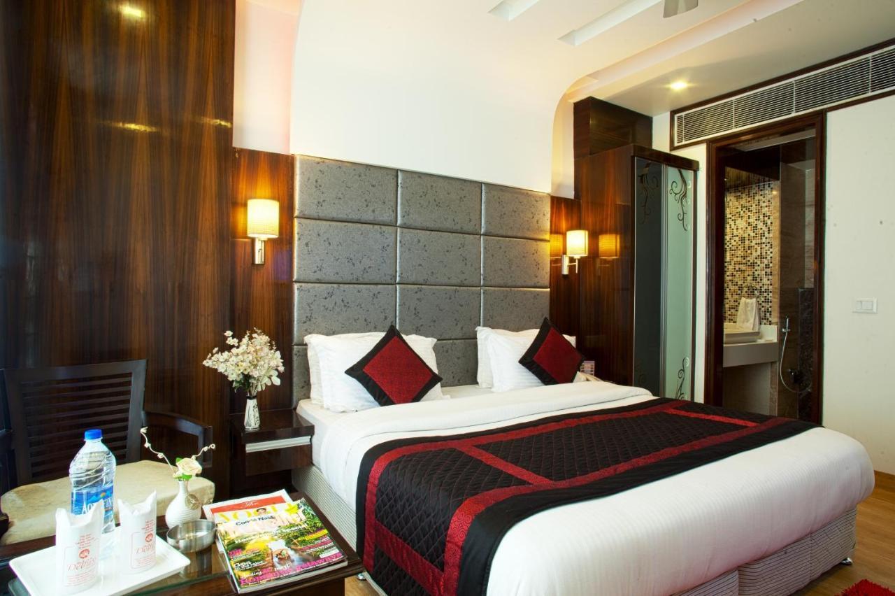 Hotel Delhi 55 -City Center New Delhi Ngoại thất bức ảnh